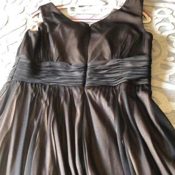 Pretty party dress made by Jessica Howard in a size‎ 10 the dress is black - Picture 4 of 7